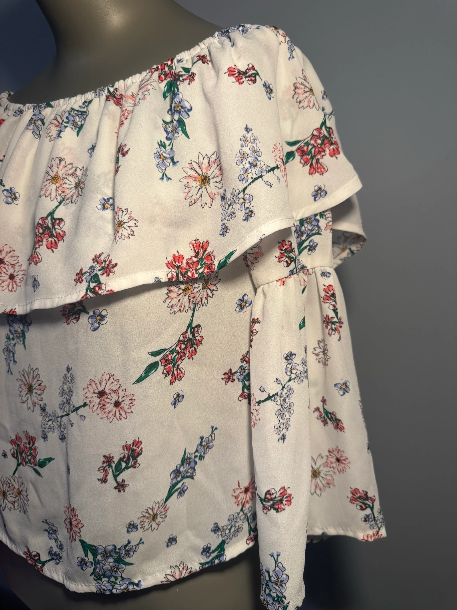 Floral Primark XS Blouse | Off-the-Shoulder | Romantic & Fresh – photo 2